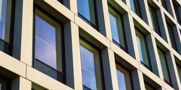 Puertas y Ventanas de Aluminio / PVC a medida en Lleida ·  Panóramicas PVC de Seguridad